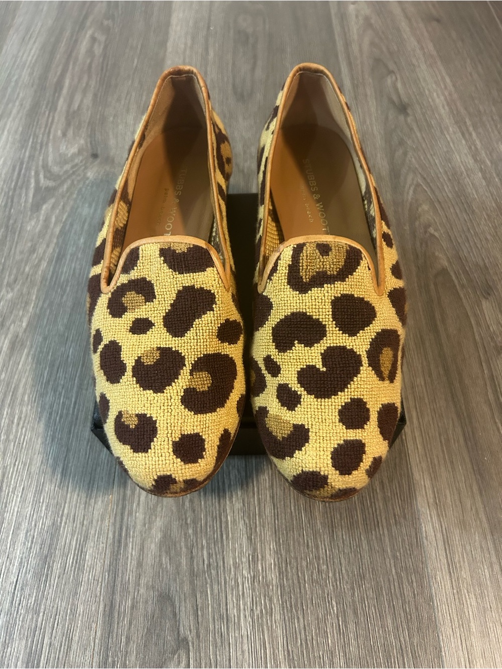 Stubbs & Wootton Jane Needlepoint Slipper features a Leopard Needlepoint